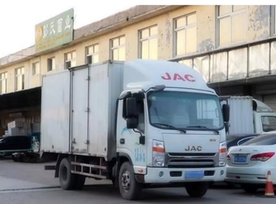 道路貨物運(yùn)輸 好產(chǎn)品、好車輛，共創(chuàng)更美好的未來(lái)